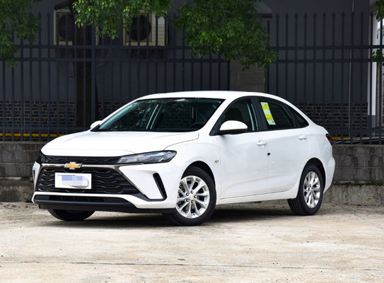 Benzin Chevrolet 5 zitplaatsen Auto Minibus Voertuig 4 × 2 Tweewiel aandrijving