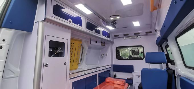 Witte Ford Transit Ambulance 8 zitplaatsen Gasoline Medische Ambulance 4