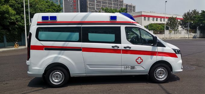 Ford Transit medische spoed ambulance 162HP 5 snelheid 2