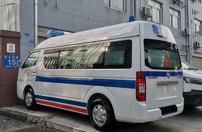 Futian spoedeisende medische hulp ambulance 7 zitplaatsen achterdrijving 4x2 2