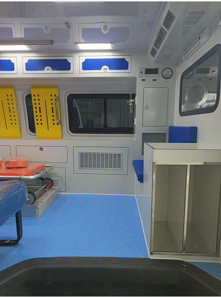 Futian spoedeisende medische hulp ambulance 7 zitplaatsen achterdrijving 4x2 4