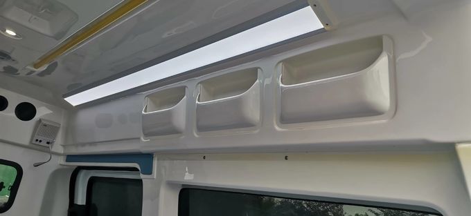 Ford Transit medische ambulance benzine 8 zitplaatsen Ford Transit box ambulance 7