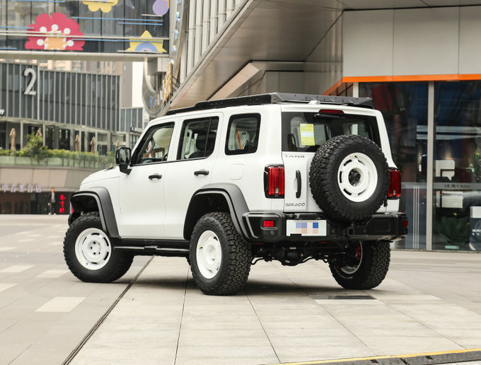 Benzinetank 300 Vierwielaandrijving Offroadvoertuig 1