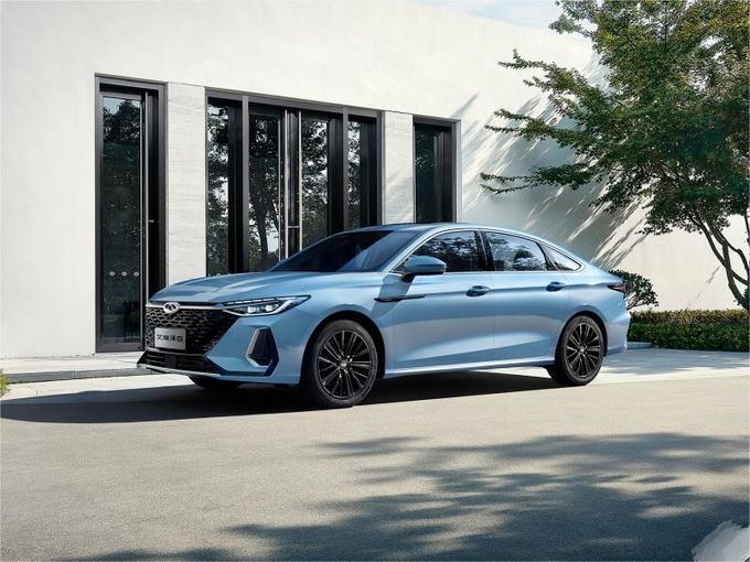 Benzin Chery Arrizo 8 Voertuig Auto Tweewiel aandrijving Geavanceerde Sedan 6