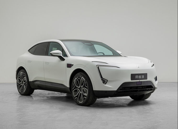 Pure Electric Avita 11 Vijf zitplaatsen High Performance Hatchback 1