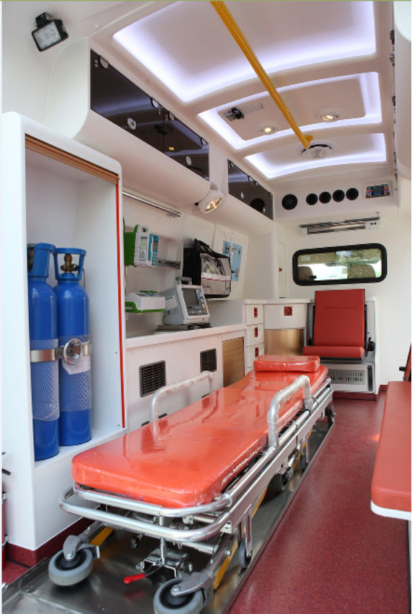 9 zitplaatsen Ford Transit Ambulance 6 zitplaatsen Medi Cal Ambulance Voorste Achterste 4×2 12