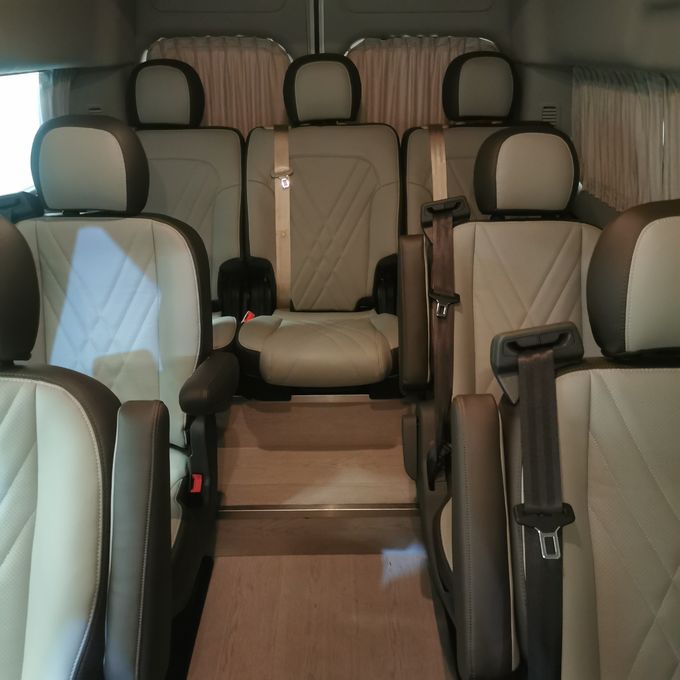 Ford V362 Nieuwe Full Shun Minibus Voertuig 7-9 zitplaatsen Benzine Bus 4 × Twee 4