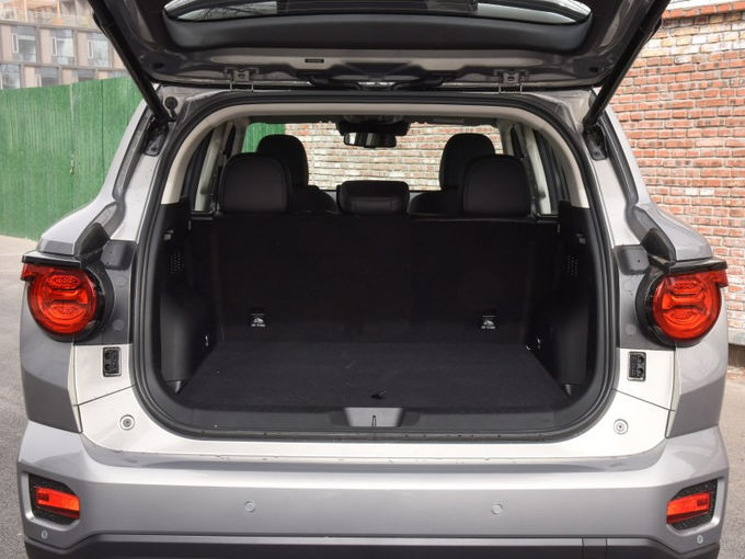 2WD 4WD Grote Muur Auto 7 snelheid / 9 snelheid Automatisch voertuig 8