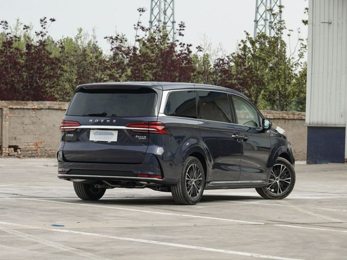 Roewe Grote Minivan MPV Vans Benzine 7 zitplaatsen 4x2 Automatische Transmissie 2