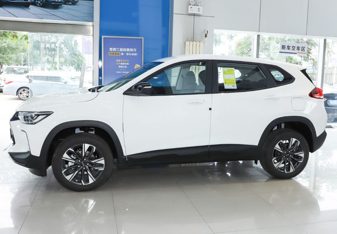 Chevrolet Chuangku Benzine aangedreven auto's Buitenwegvoertuig 2