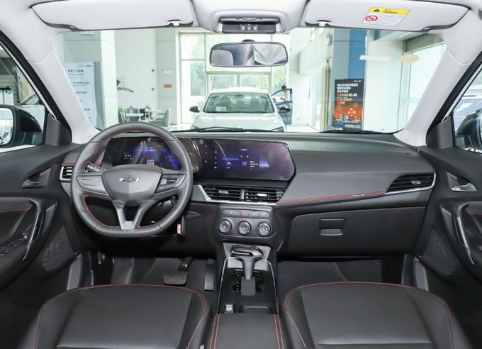 Chevrolet Chuangku Benzine aangedreven auto's Buitenwegvoertuig 4