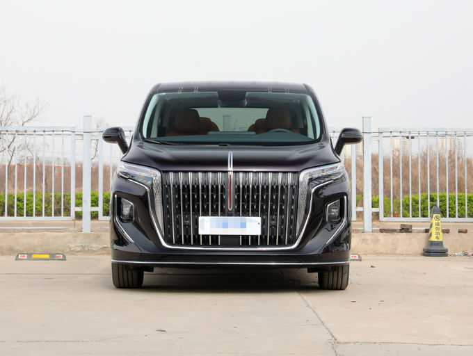 Zwarte Hongqi 7 zitplaatsen Minivan MPV High End Luxe Business Reception Car 1