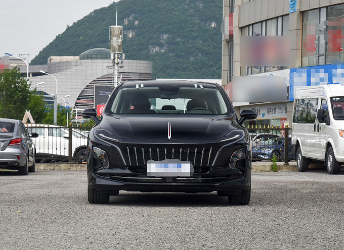 Hongqi elektrische EV auto 140Kw 5 zitplaatsen elektrische auto voorwiel aandrijving zwart 2