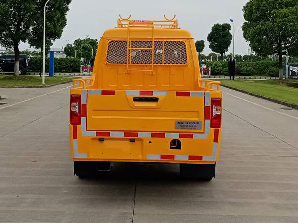 Multifunktioneel 4×2 Truck Diesel 8 zitplaatsen 4 wiellaandrijving 2 ton Truck 1