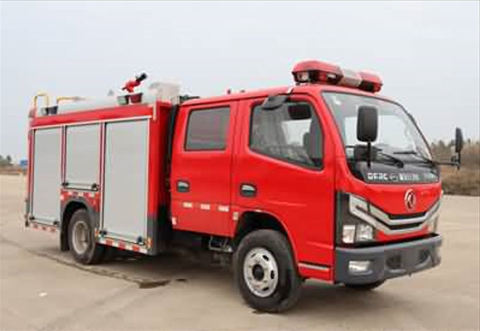 6.2m brandweer- en reddingswagens 140 pk Dongfeng water tank brandweerwagen 0