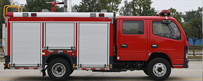 6.2m brandweer- en reddingswagens 140 pk Dongfeng water tank brandweerwagen 1