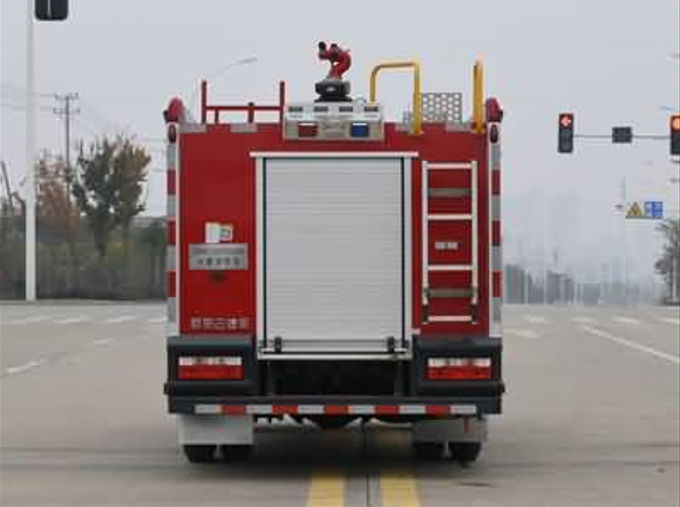 6.2m brandweer- en reddingswagens 140 pk Dongfeng water tank brandweerwagen 2