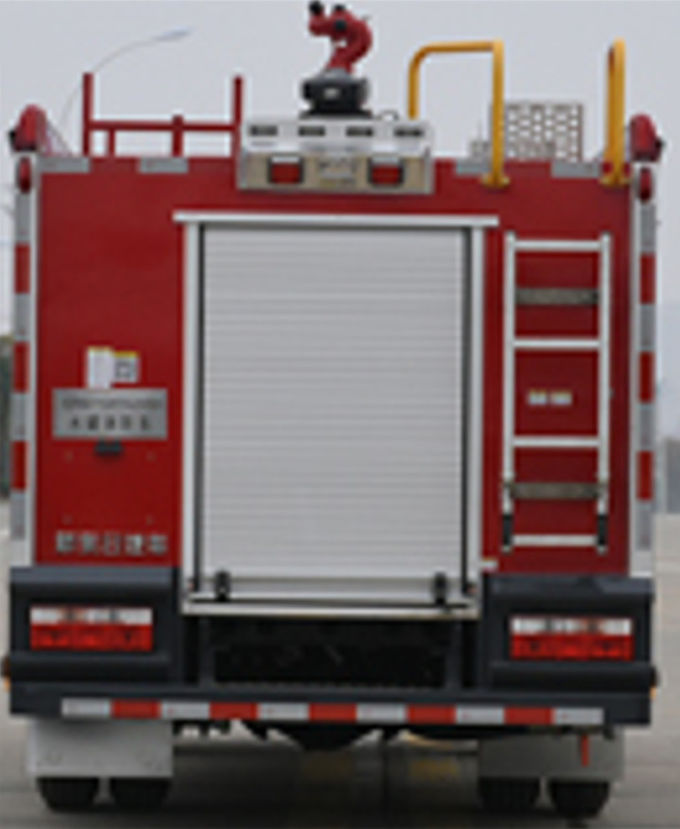 6.2m brandweer- en reddingswagens 140 pk Dongfeng water tank brandweerwagen 3