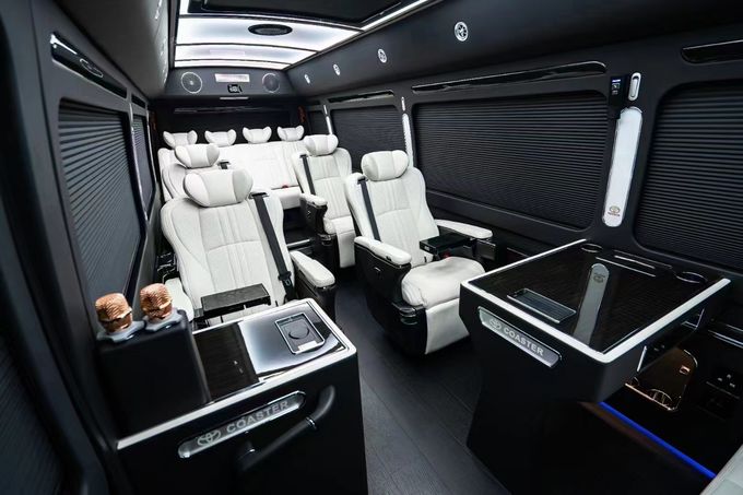Toyota Coaster 12 zitplaatsen Toeristenbus Gasoline Achterrij 4×2 Handgeschakelde transmissie 8
