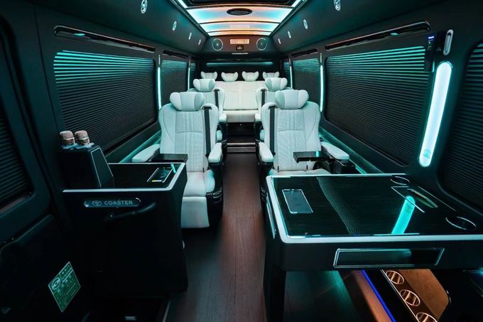 Toyota Coaster 12 zitplaatsen Toeristenbus Gasoline Achterrij 4×2 Handgeschakelde transmissie 6