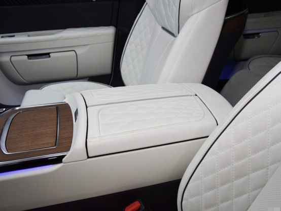 Hongqi E-HS9 Pure Electric SUV 660 Kilometer Range 4 zitplaatsen 4×4 Automatische Transmissie 8